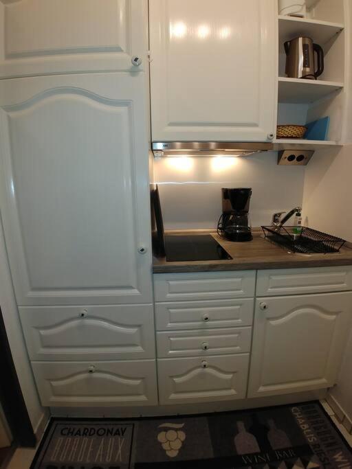 Meerblick-Apartment Meerzeit Südstrand 34m² 2 Pers. 1.OG BK MB WLAN Fehmarn Buitenkant foto